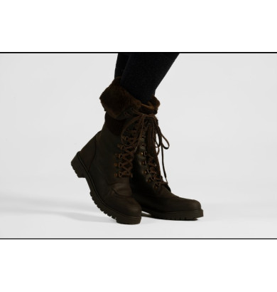 Boots Karkola - FLAGS AND CUP